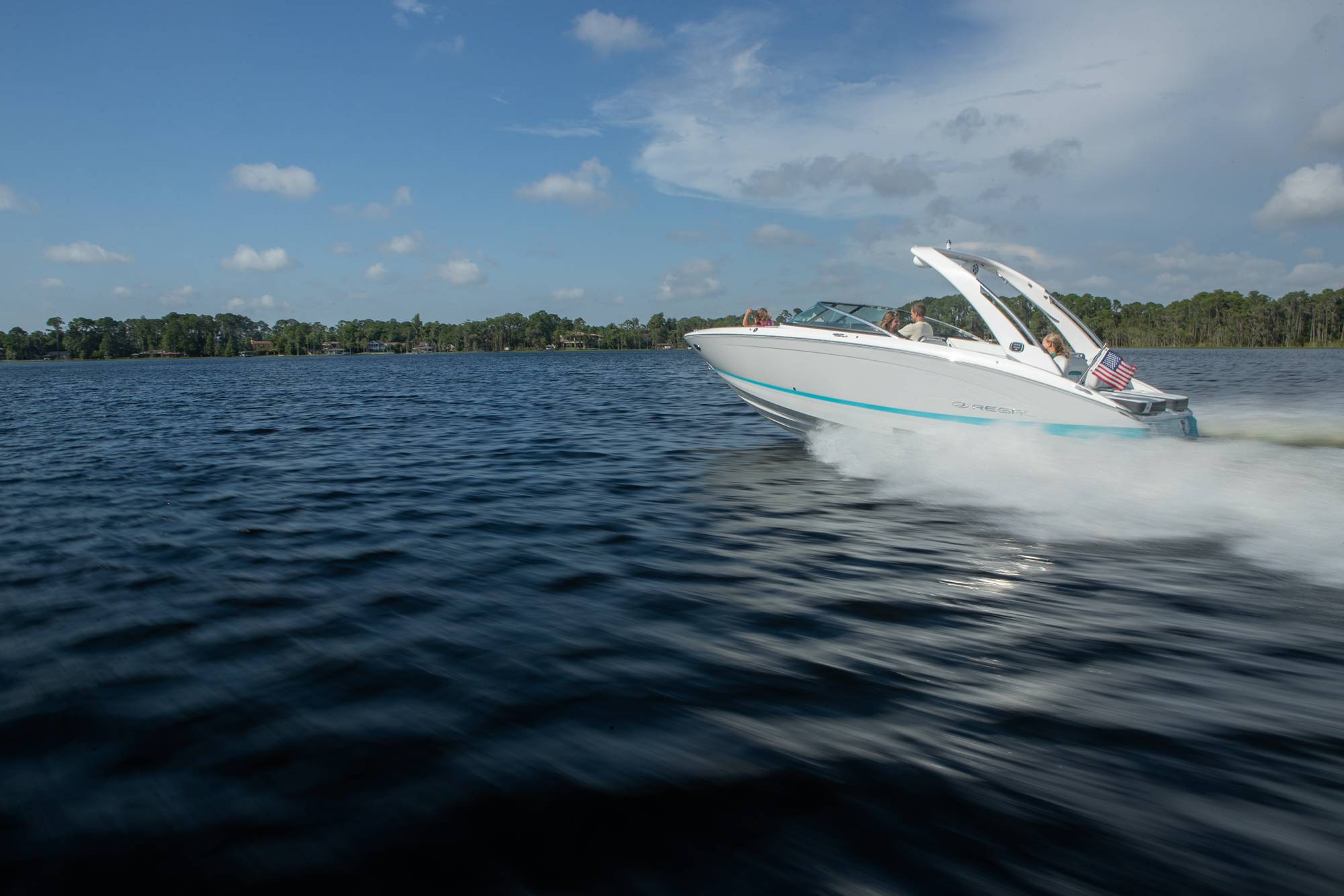 2024 Regal LS6 New Bowrider Boat for Sale in Orillia, Ontario